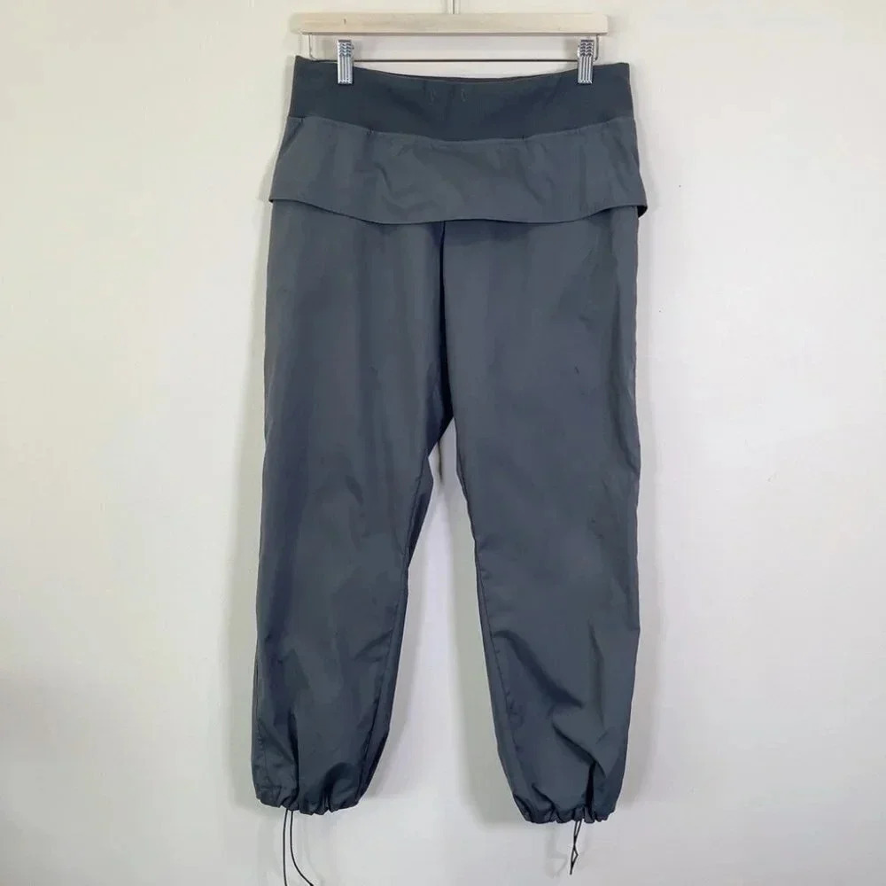 LULULEMON | LINED SOFTSHELL COVERED POCKETS ELASTIC CUFFS CAPRI PANT